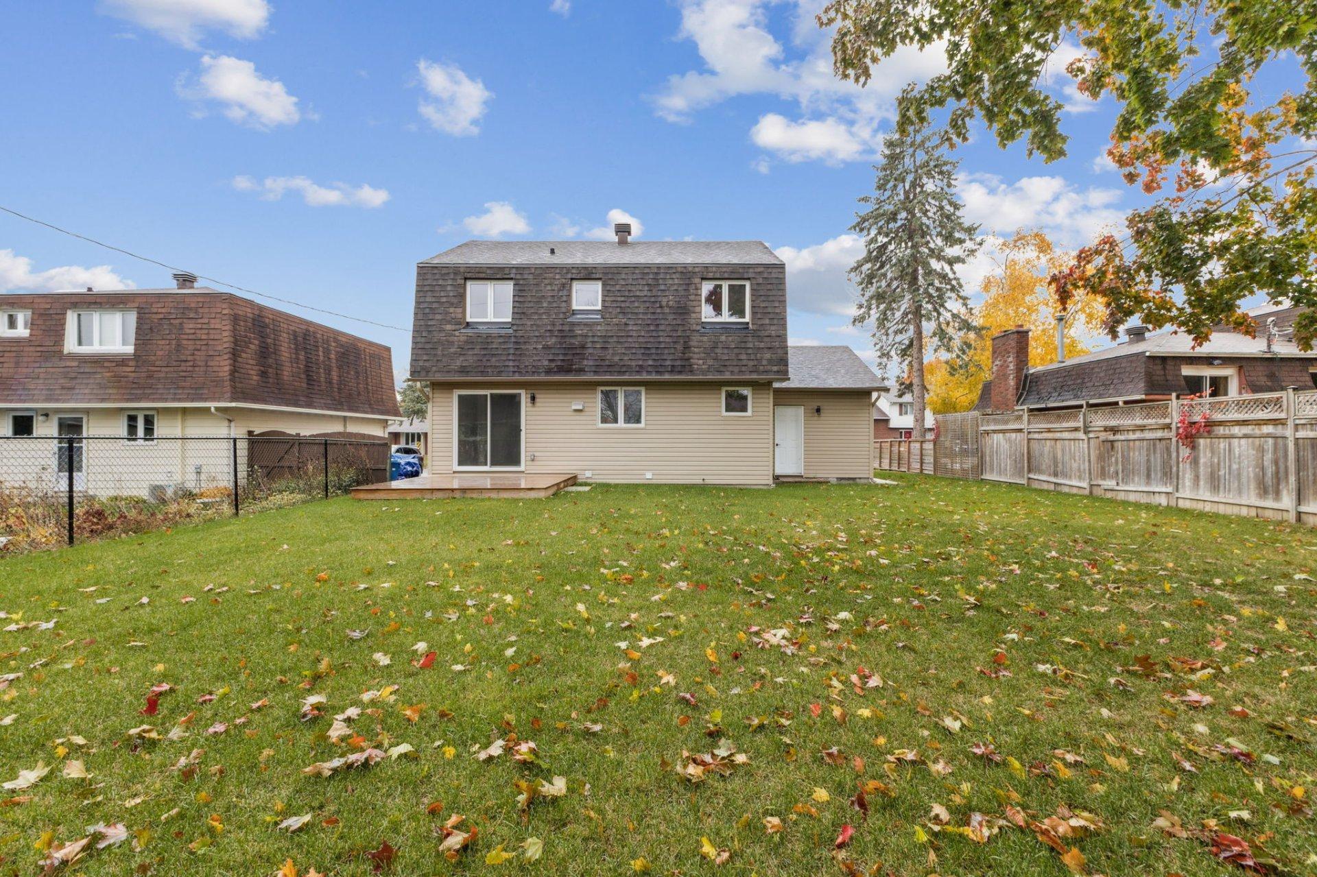 









221


Av. de la Colline

,
Gatineau (Aylmer),




QC
J9J1L6

