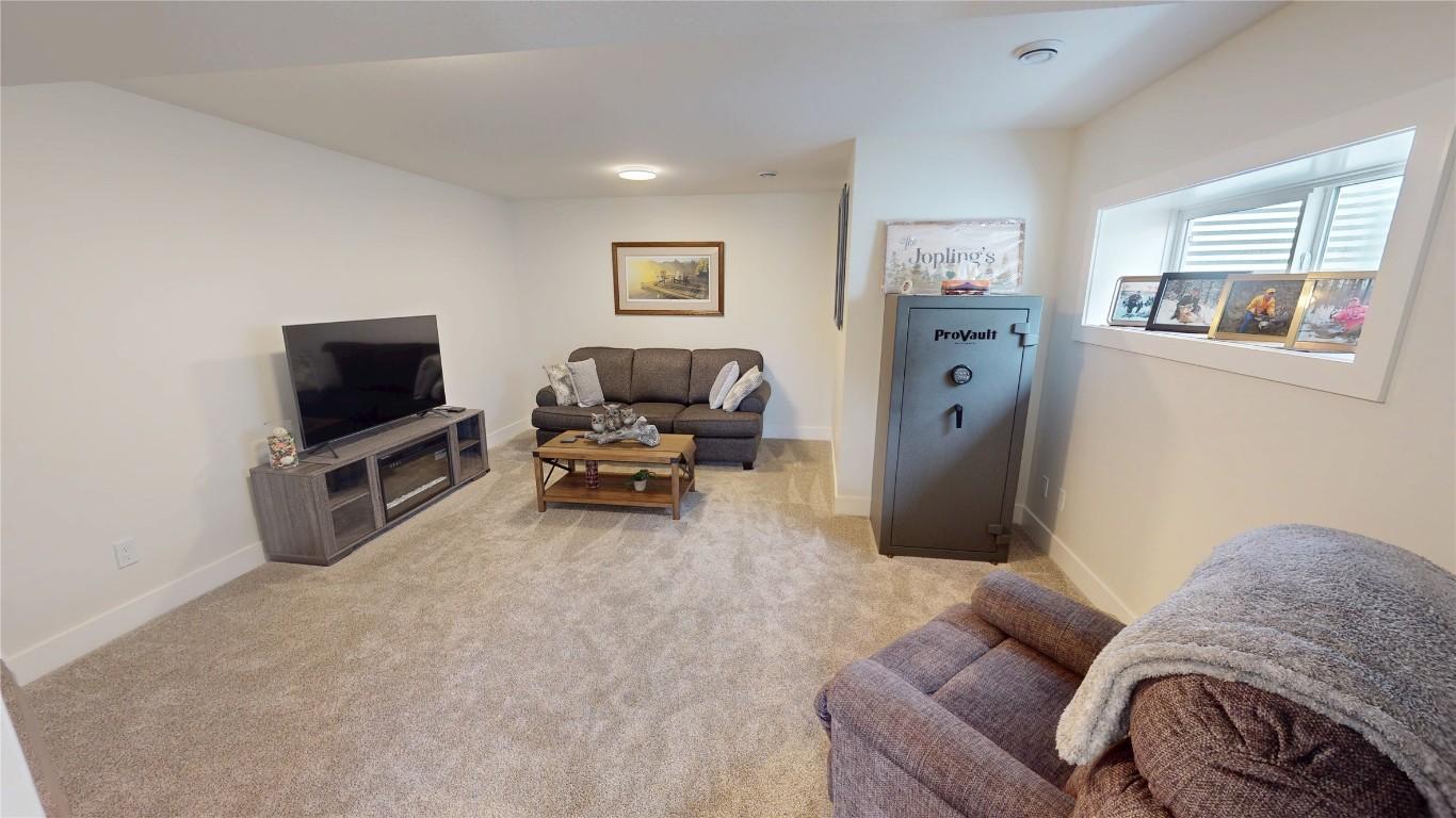 









317


Legacy

Lookout,
Cranbrook,




BC
V1C 0E4

