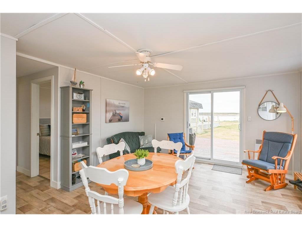 









27 - 29


Bertie

ST,
Val-Comeau,




NB
E1X 4J7

