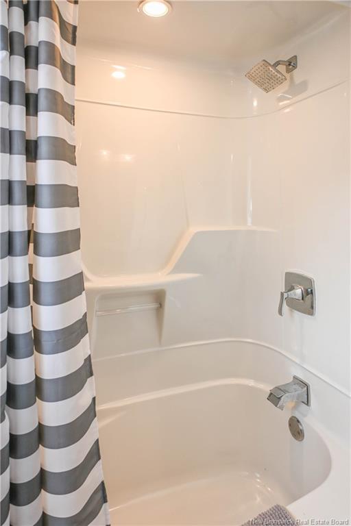 









27 - 29


Bertie

ST,
Val-Comeau,




NB
E1X 4J7

