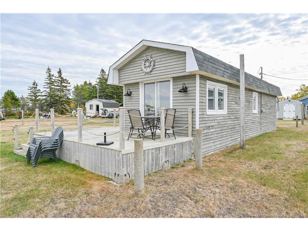 









27 - 29


Bertie

ST,
Val-Comeau,




NB
E1X 4J7

