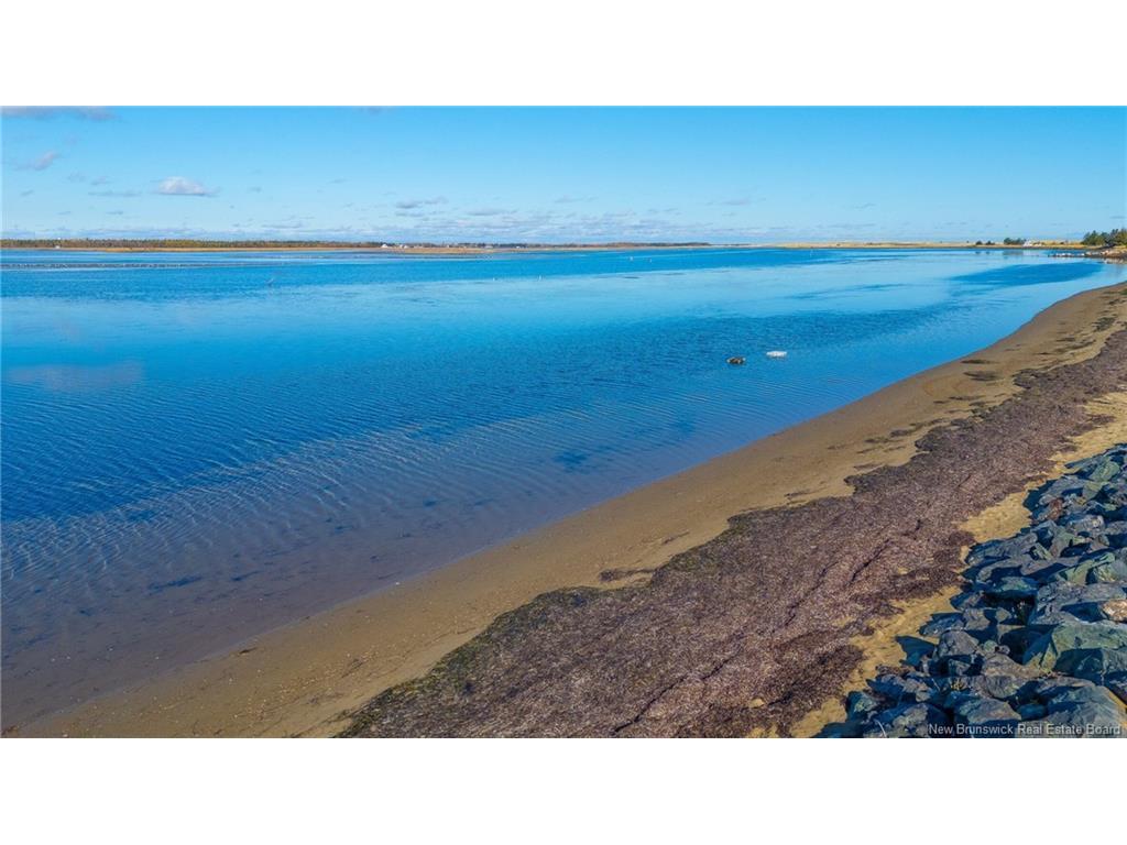 









27 - 29


Bertie

ST,
Val-Comeau,




NB
E1X 4J7

