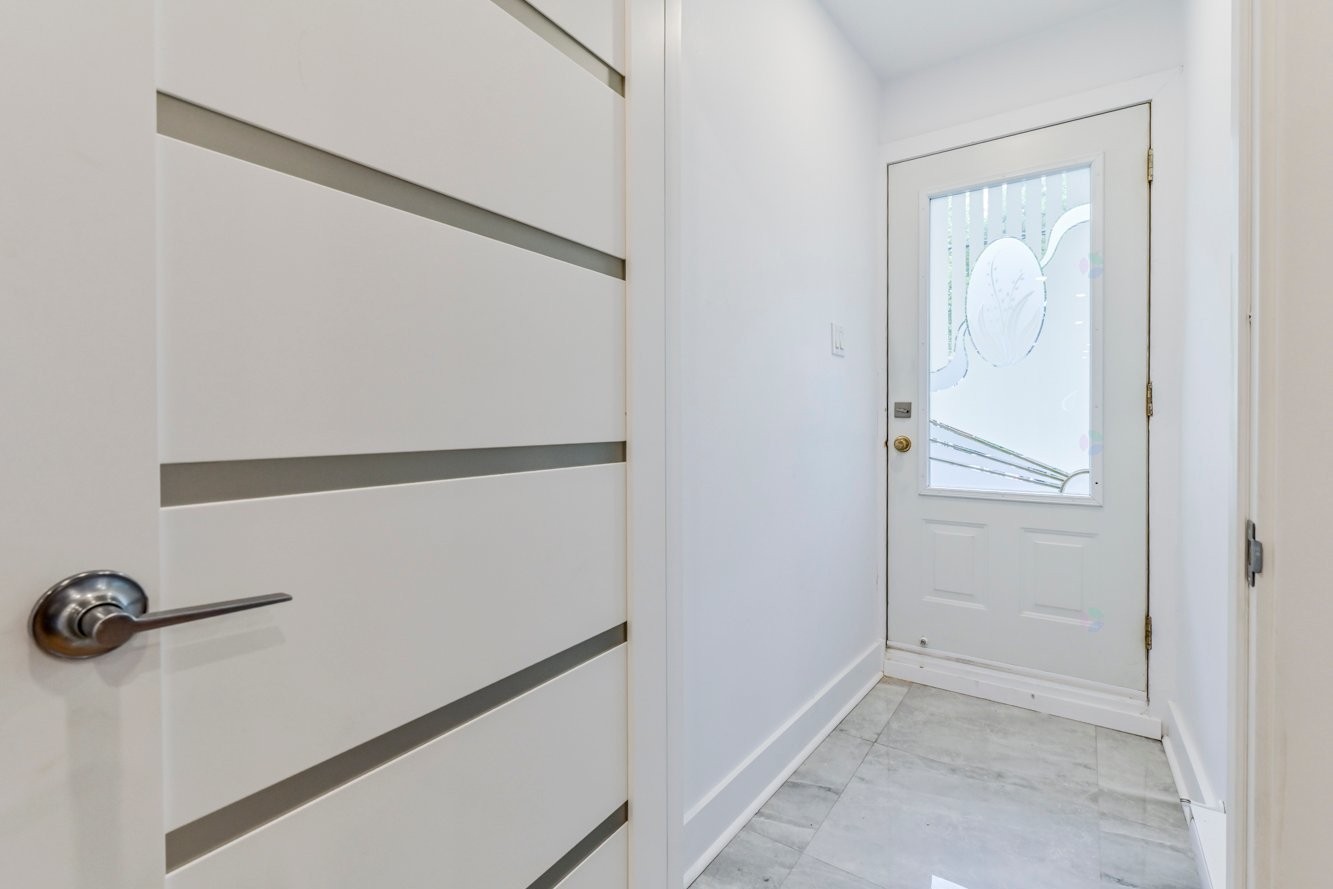 









12220

 - 12224


Rue Valmont

,
Montréal (Ahuntsic-Cartierville),




QC
H3M2V8

