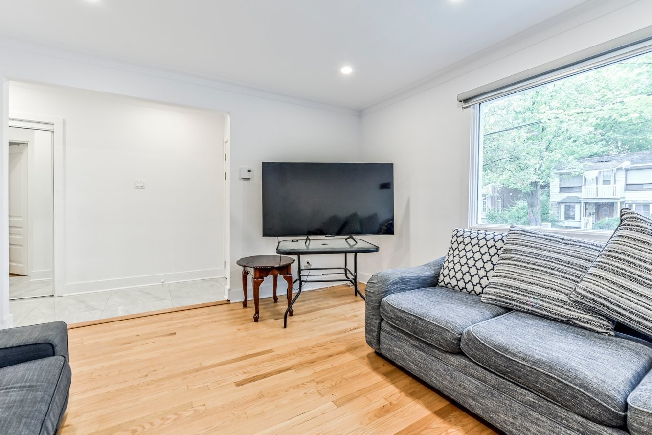 









12220

 - 12224


Rue Valmont

,
Montréal (Ahuntsic-Cartierville),




QC
H3M2V8

