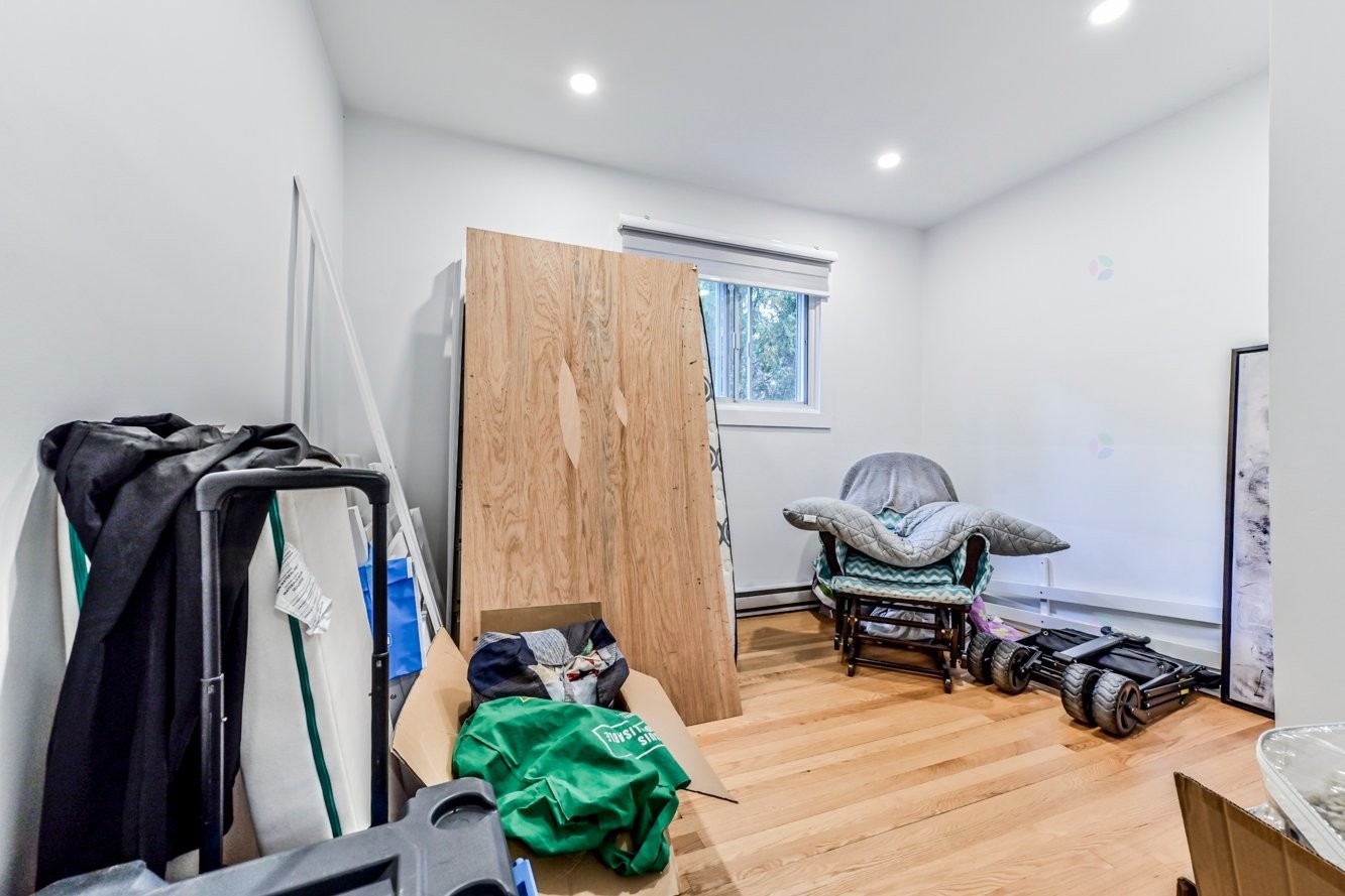 









12220

 - 12224


Rue Valmont

,
Montréal (Ahuntsic-Cartierville),




QC
H3M2V8

