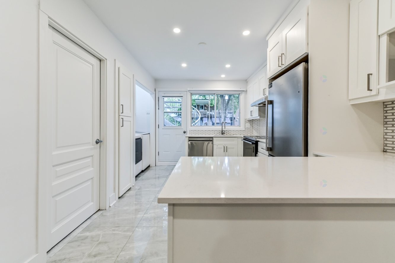 









12220

 - 12224


Rue Valmont

,
Montréal (Ahuntsic-Cartierville),




QC
H3M2V8

