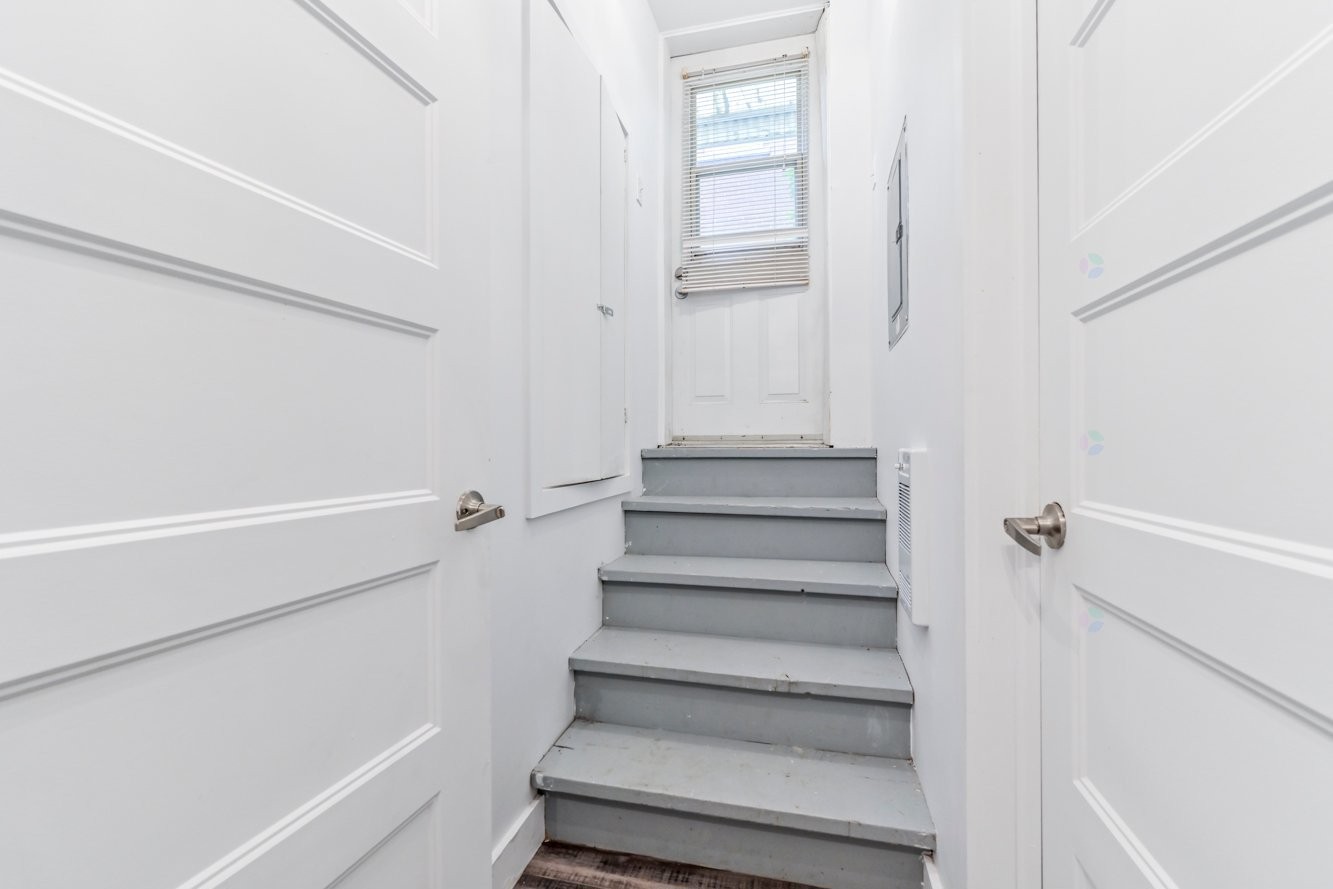 









12220

 - 12224


Rue Valmont

,
Montréal (Ahuntsic-Cartierville),




QC
H3M2V8

