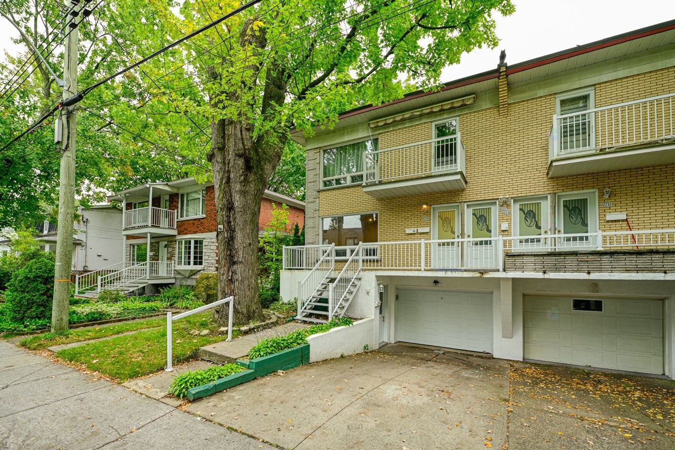 









12220

 - 12224


Rue Valmont

,
Montréal (Ahuntsic-Cartierville),




QC
H3M2V8

