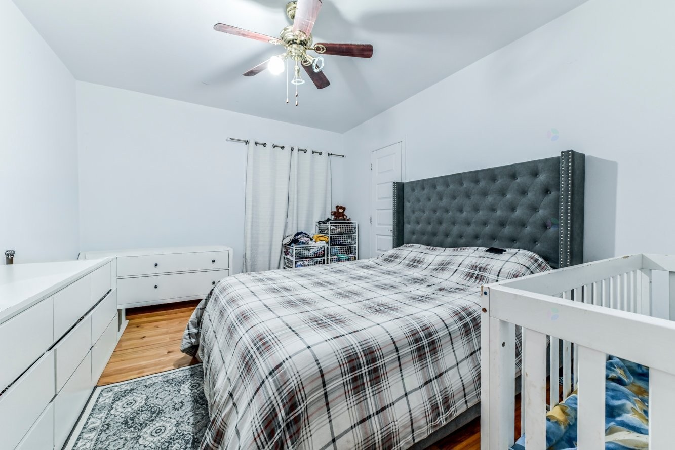 









12220

 - 12224


Rue Valmont

,
Montréal (Ahuntsic-Cartierville),




QC
H3M2V8

