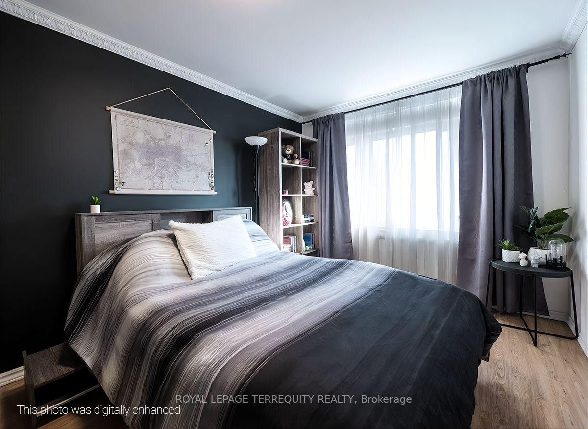 









1704


Oberon

Crescent,
Mississauga,




ON
L4X 2K8

