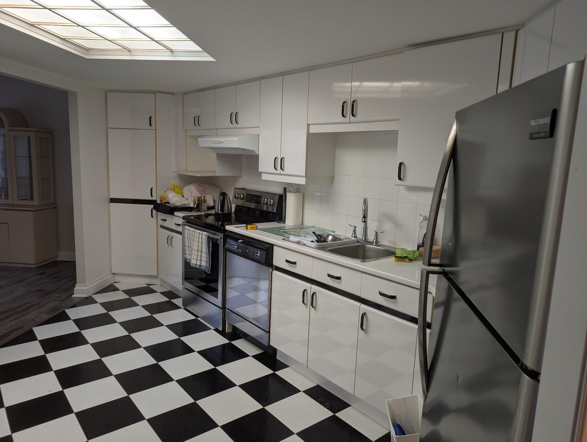 









2750


Boul. de la Côte-Vertu

, 204,
Montréal (Saint-Laurent),




QC
H4R2P3

