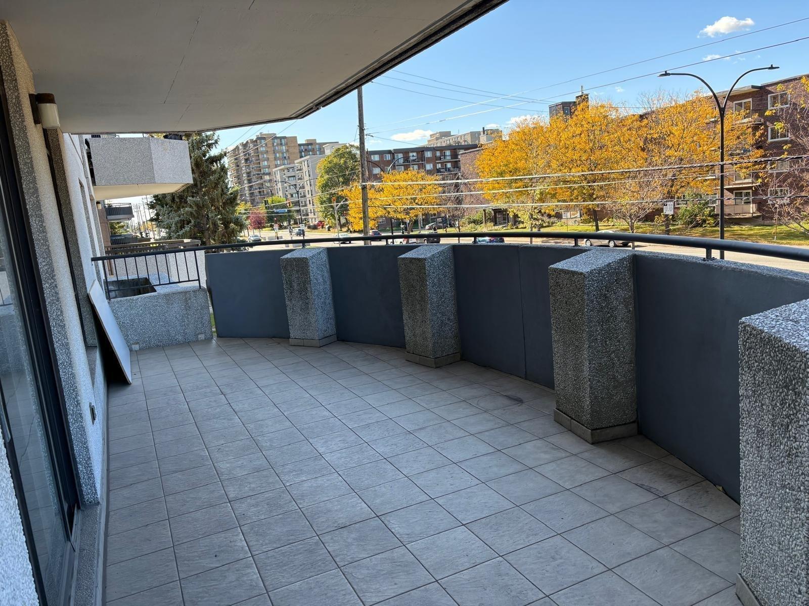 









2750


Boul. de la Côte-Vertu

, 204,
Montréal (Saint-Laurent),




QC
H4R2P3

