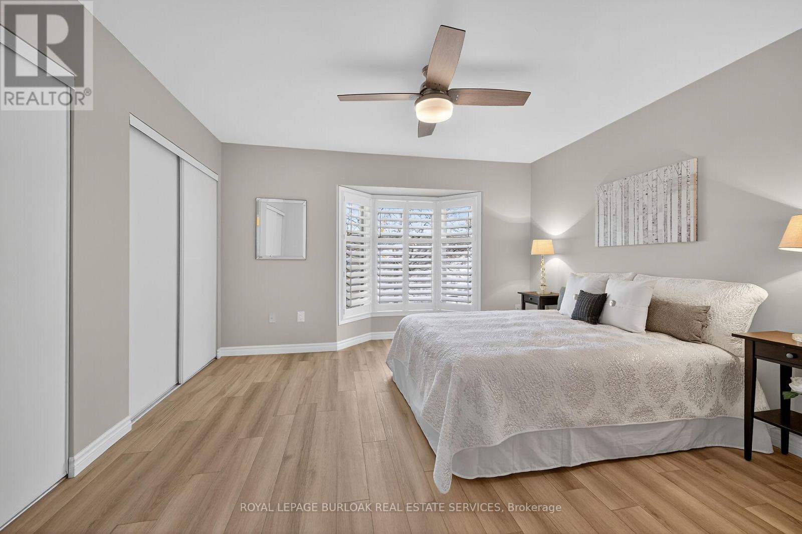 












28 - 2015 CLEAVER AVENUE

,
Burlington,




Ontario
L7M4J7

