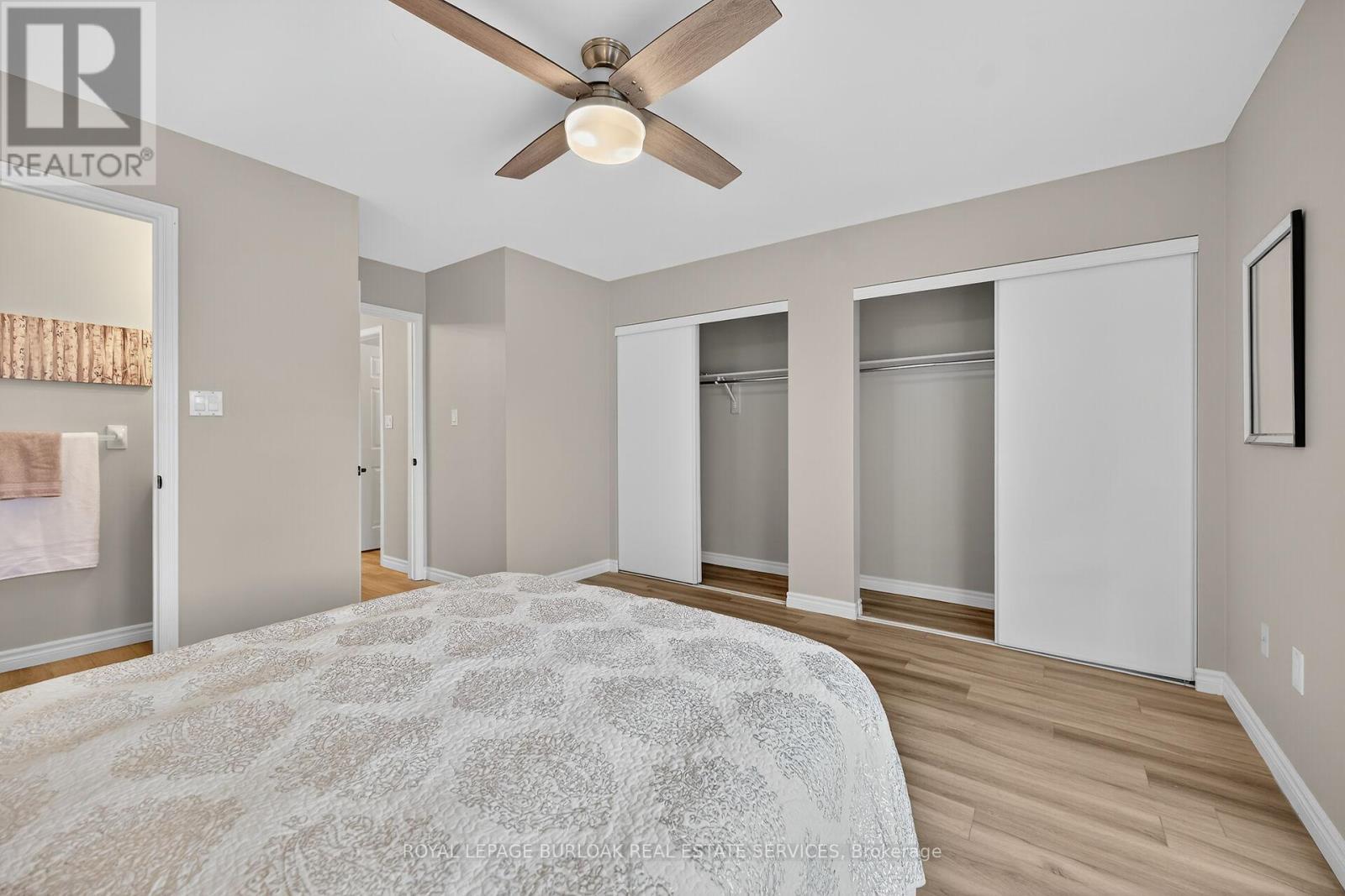 












28 - 2015 CLEAVER AVENUE

,
Burlington,




Ontario
L7M4J7

