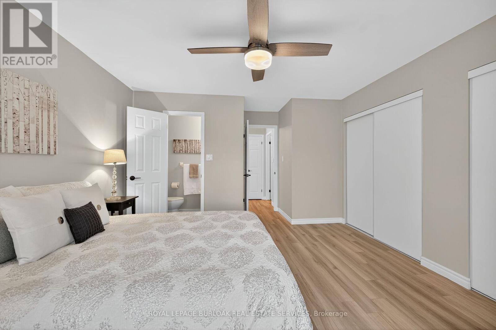 












28 - 2015 CLEAVER AVENUE

,
Burlington,




Ontario
L7M4J7

