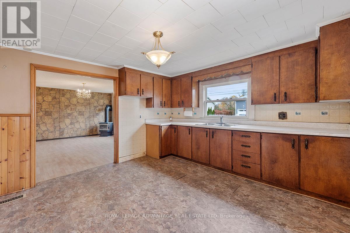 












25 BROCK STREET N

,
Perth,




Ontario
K7H1Y9

