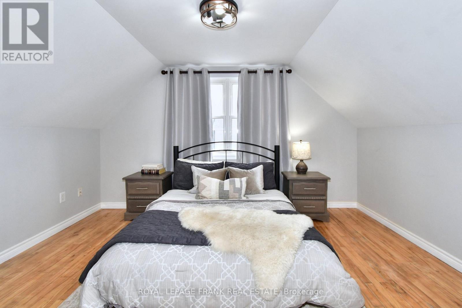 












475 BRIOUX AVENUE

,
Peterborough (Otonabee Ward 1),




Ontario
K9J4G6

