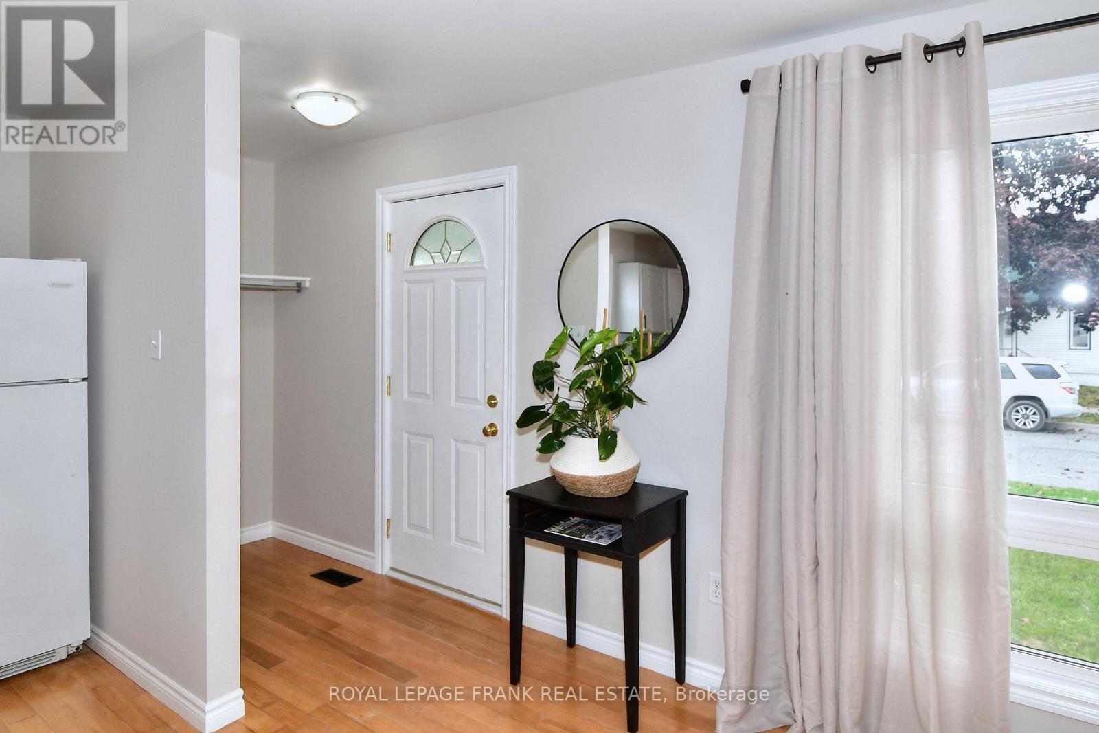 












475 BRIOUX AVENUE

,
Peterborough (Otonabee Ward 1),




Ontario
K9J4G6

