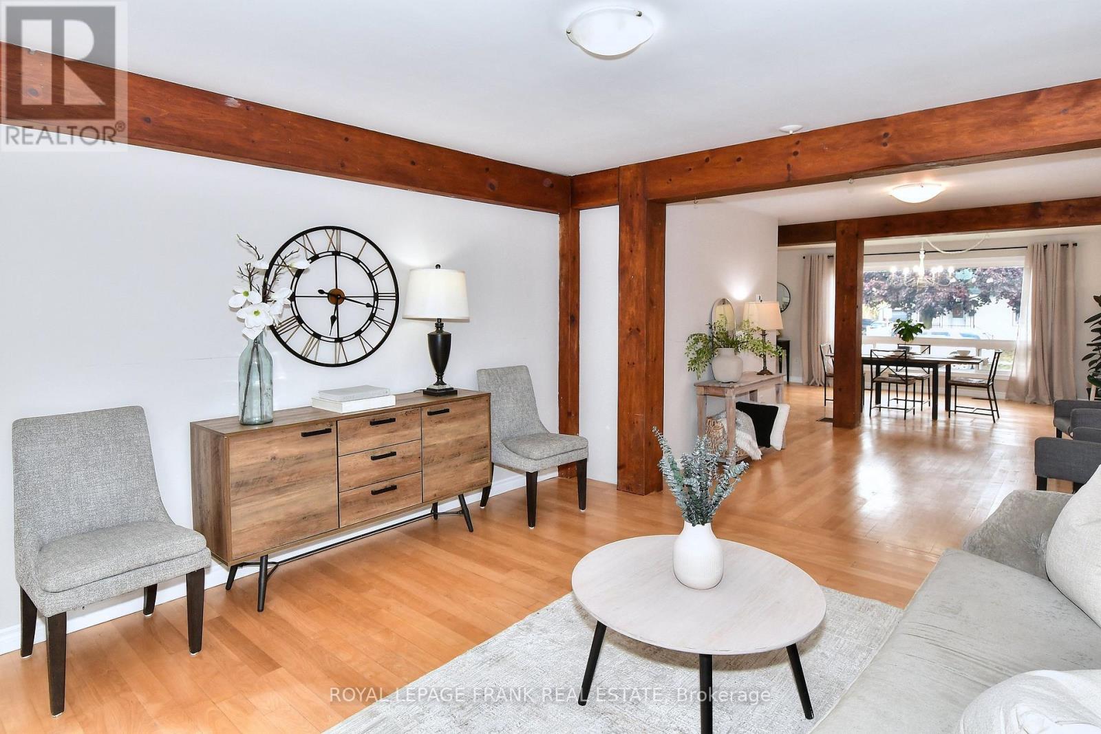 












475 BRIOUX AVENUE

,
Peterborough (Otonabee Ward 1),




Ontario
K9J4G6

