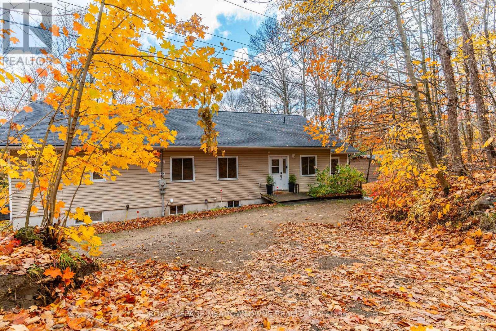 












1658 HOSPITALITY ROAD

,
Minden Hills,




Ontario
K0M2K0

