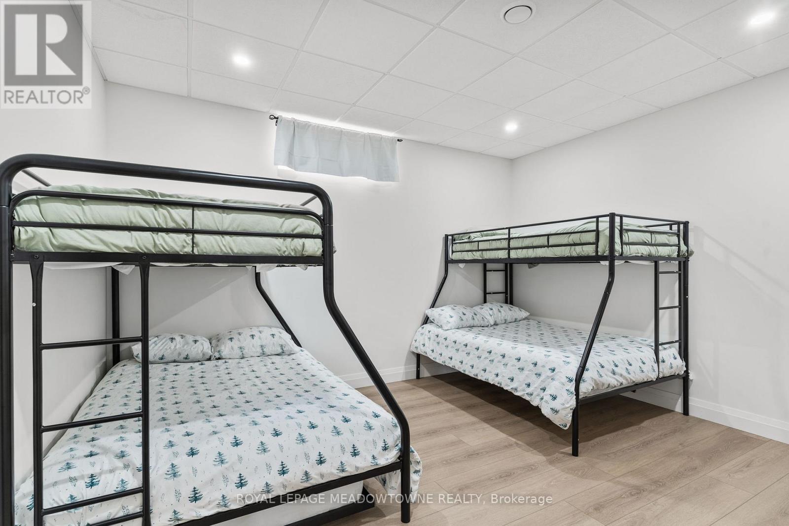 












1658 HOSPITALITY ROAD

,
Minden Hills,




Ontario
K0M2K0

