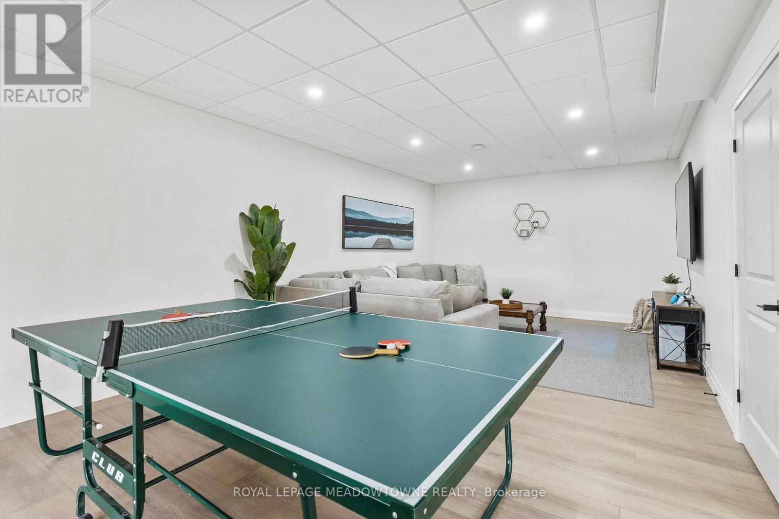












1658 HOSPITALITY ROAD

,
Minden Hills,




Ontario
K0M2K0


