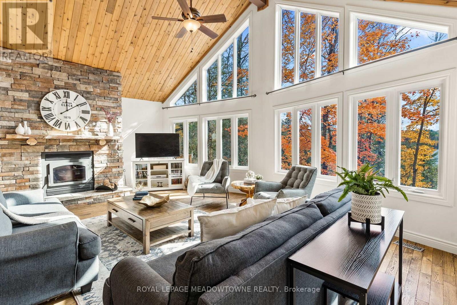 












1658 HOSPITALITY ROAD

,
Minden Hills,




Ontario
K0M2K0

