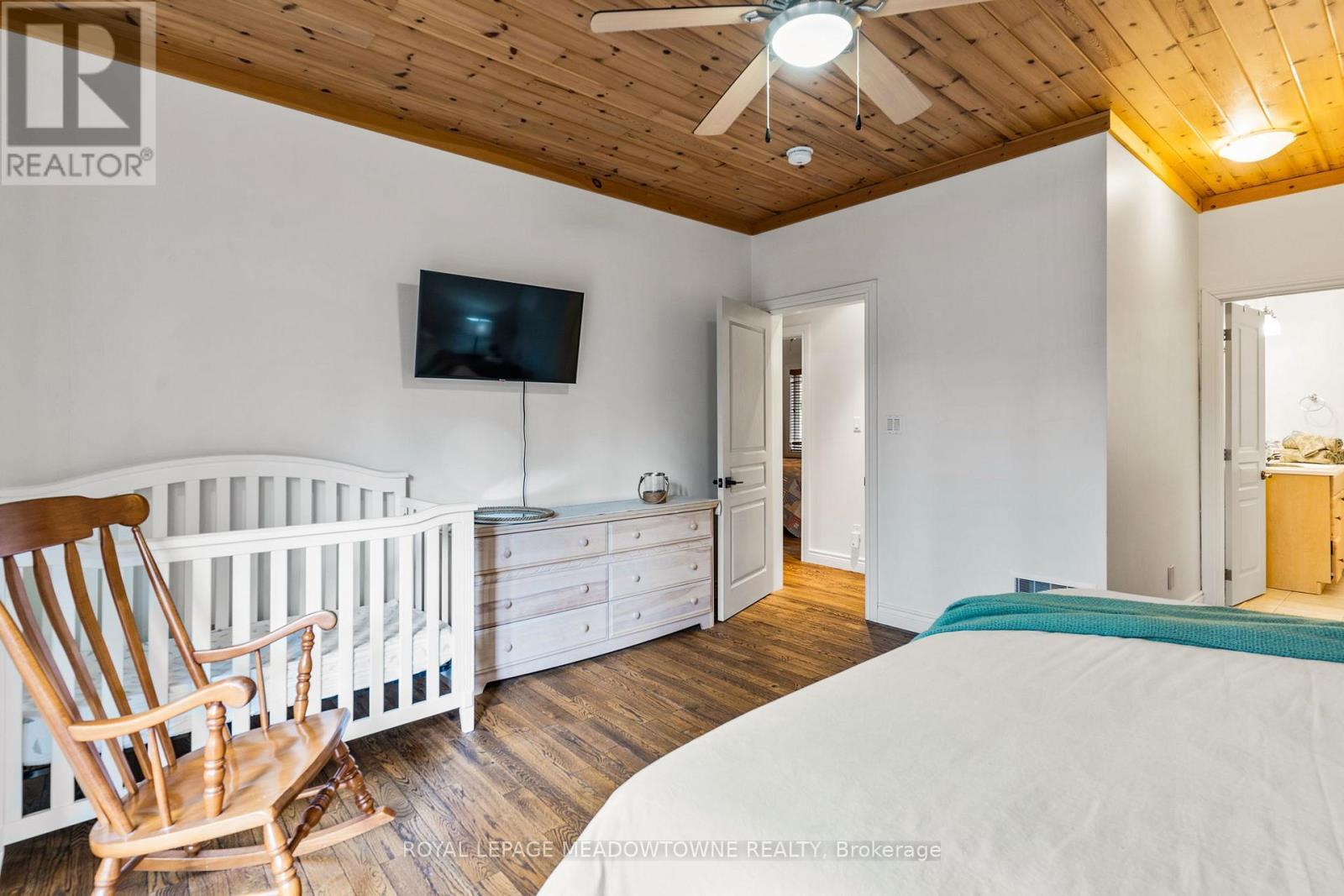 












1658 HOSPITALITY ROAD

,
Minden Hills,




Ontario
K0M2K0

