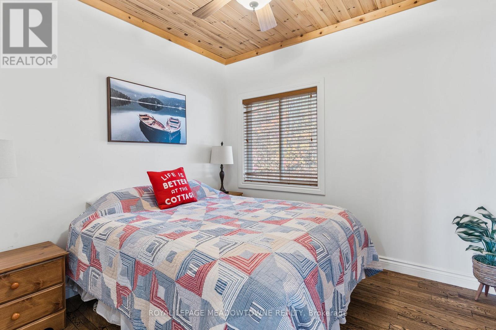 












1658 HOSPITALITY ROAD

,
Minden Hills,




Ontario
K0M2K0

