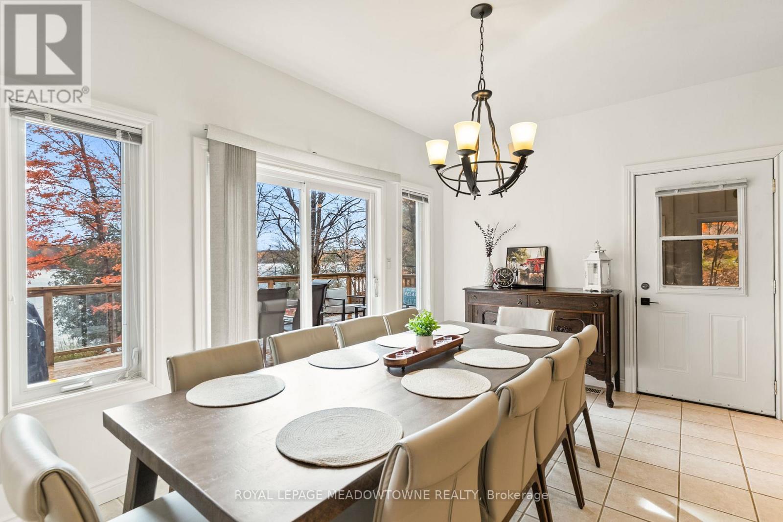 












1658 HOSPITALITY ROAD

,
Minden Hills,




Ontario
K0M2K0

