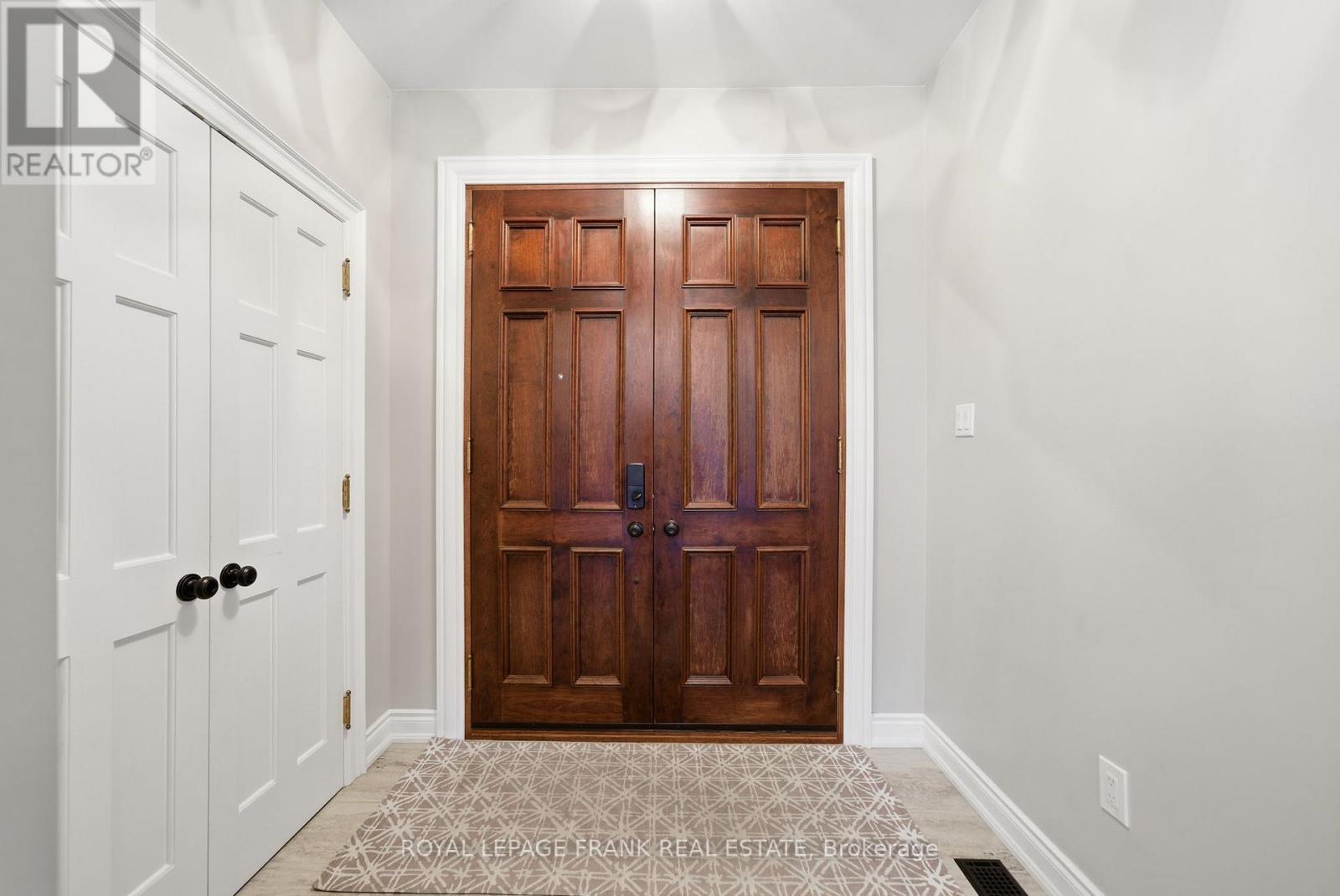 












62 HELEN STREET

,
Kawartha Lakes (Bobcaygeon),




Ontario
K0M1A0

