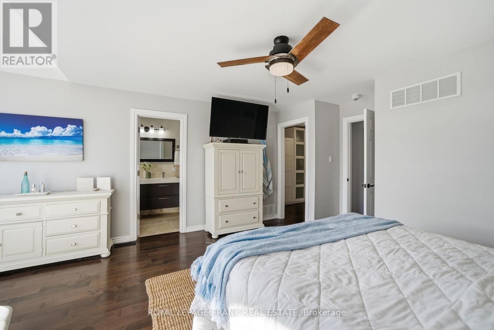 












62 HELEN STREET

,
Kawartha Lakes (Bobcaygeon),




Ontario
K0M1A0

