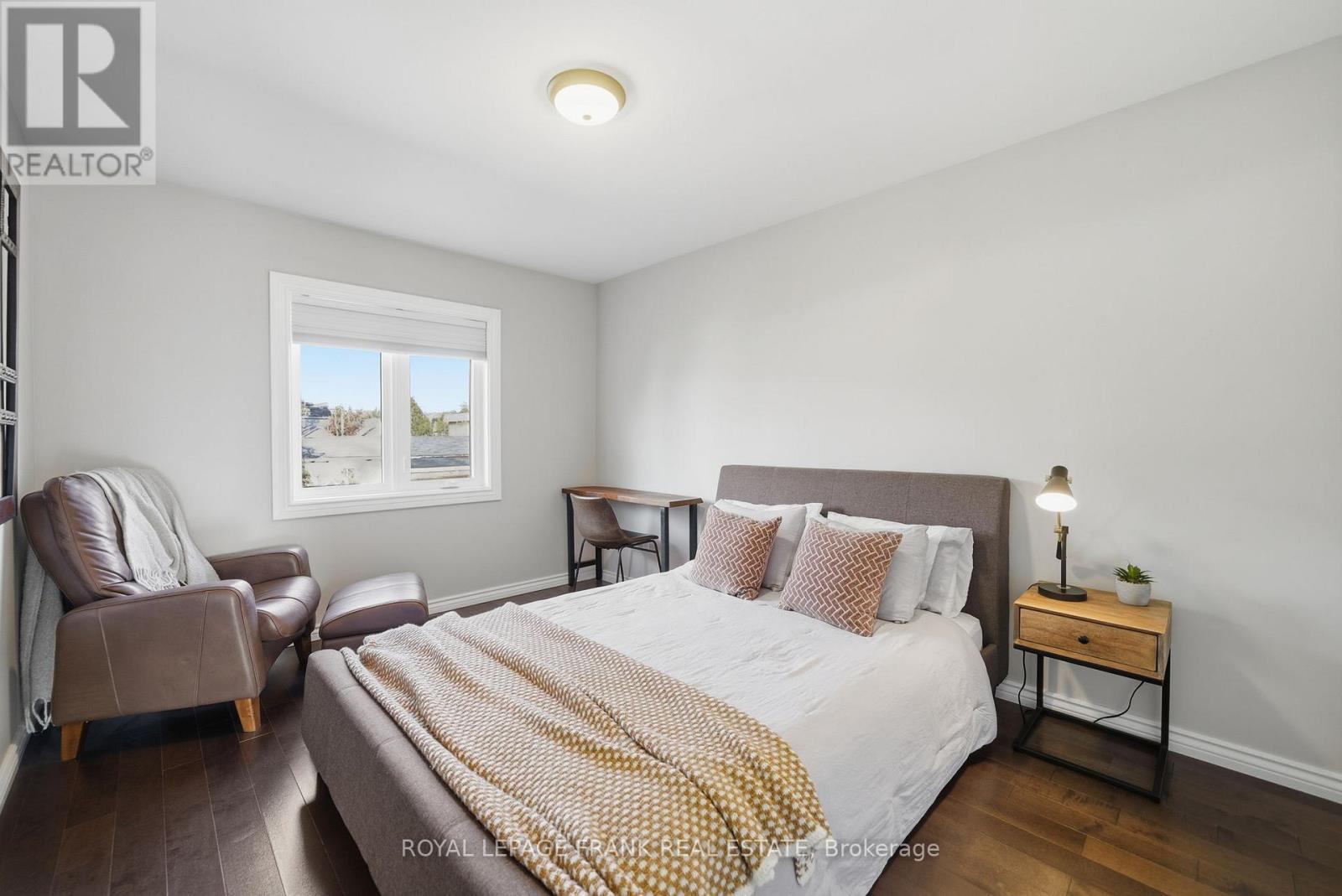 












62 HELEN STREET

,
Kawartha Lakes (Bobcaygeon),




Ontario
K0M1A0

