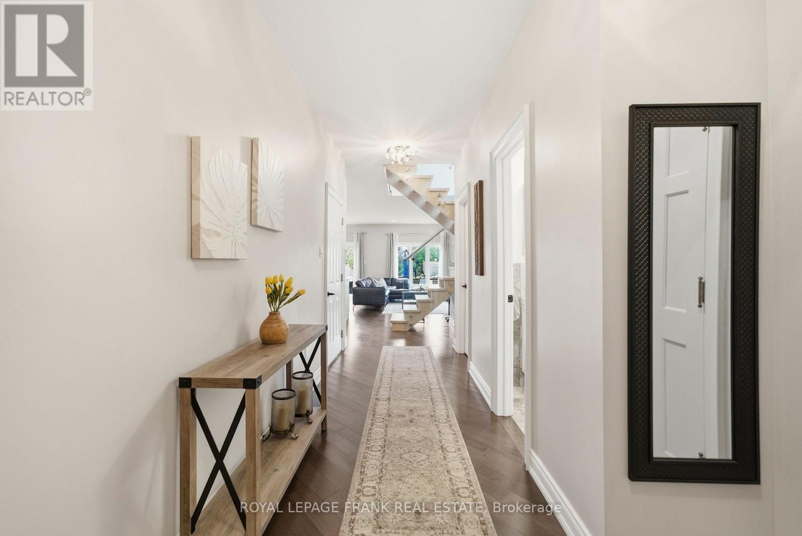 












62 HELEN STREET

,
Kawartha Lakes (Bobcaygeon),




Ontario
K0M1A0

