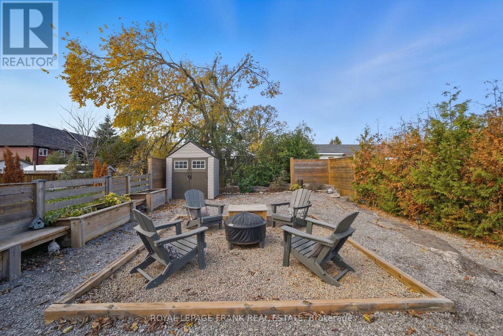 












62 HELEN STREET

,
Kawartha Lakes (Bobcaygeon),




Ontario
K0M1A0

