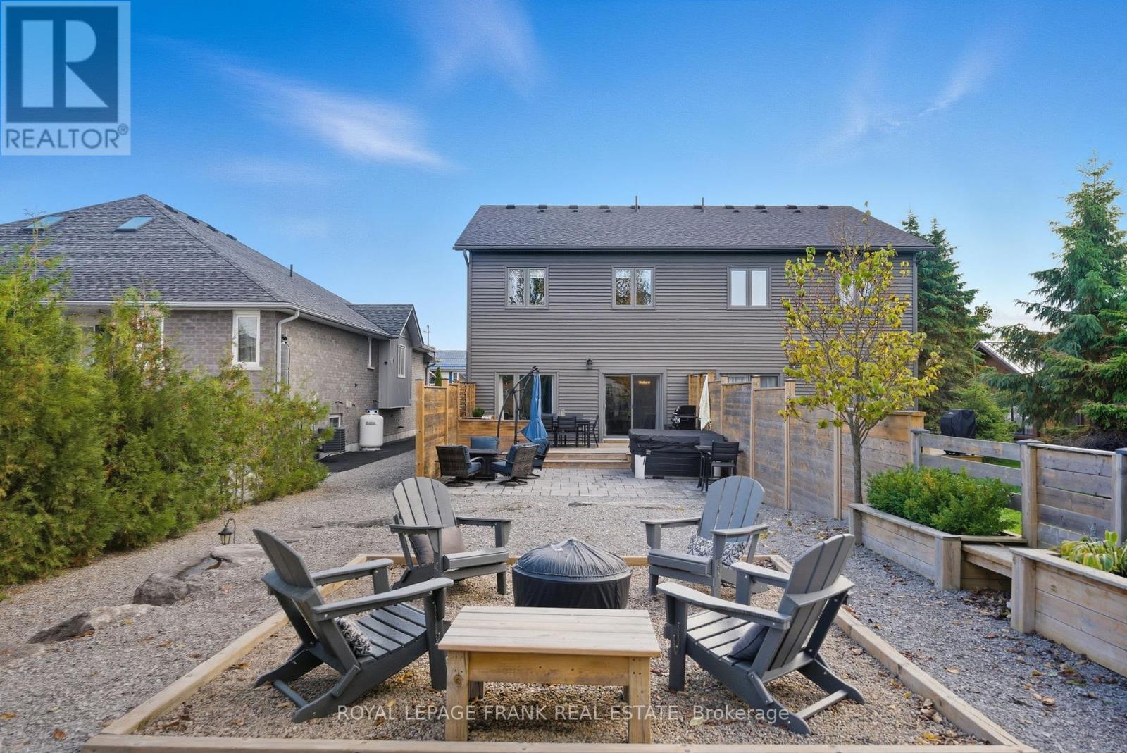 












62 HELEN STREET

,
Kawartha Lakes (Bobcaygeon),




Ontario
K0M1A0

