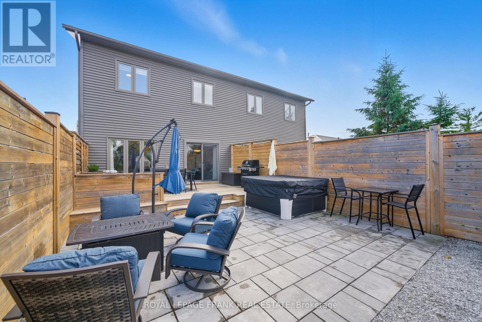 












62 HELEN STREET

,
Kawartha Lakes (Bobcaygeon),




Ontario
K0M1A0

