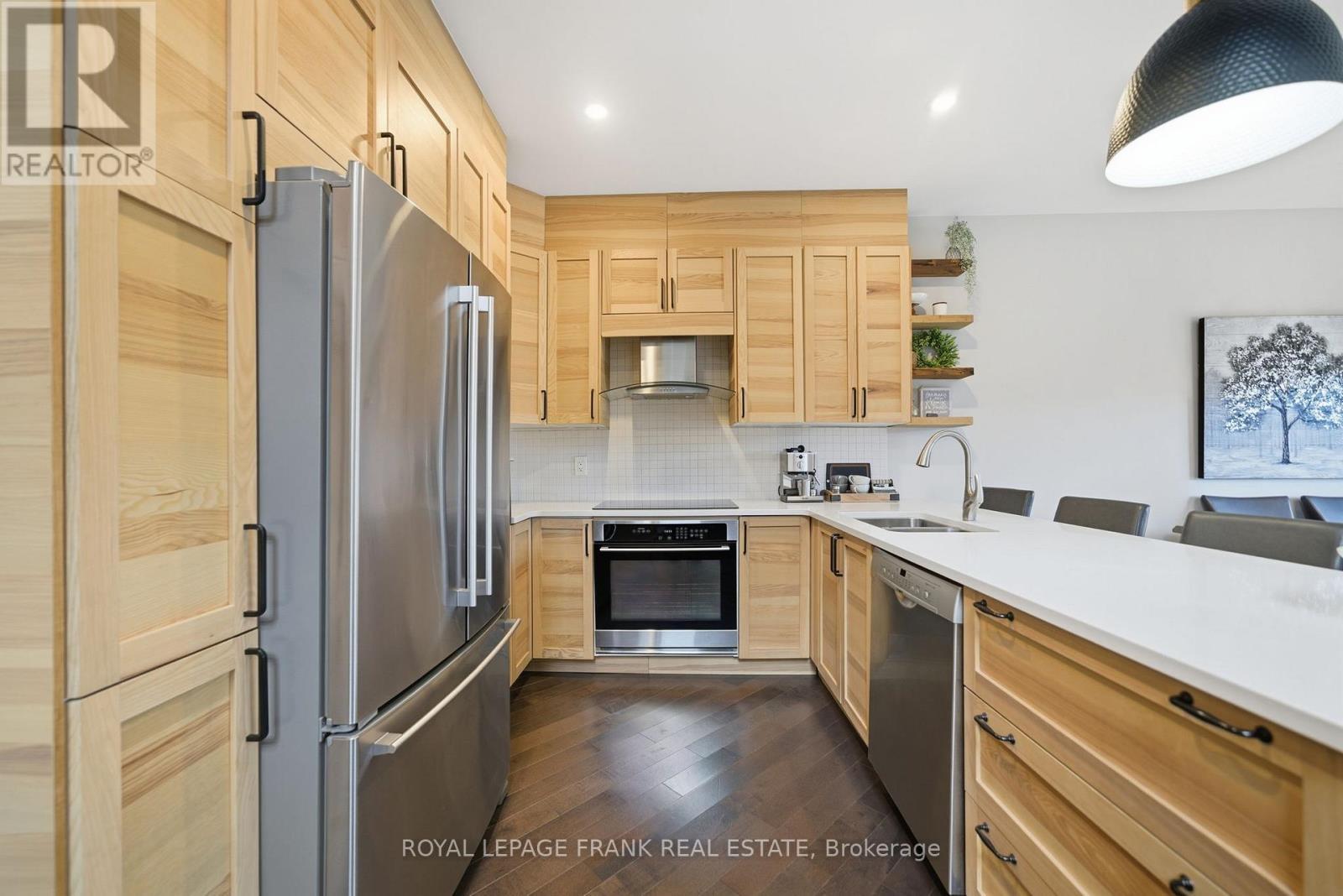 












62 HELEN STREET

,
Kawartha Lakes (Bobcaygeon),




Ontario
K0M1A0

