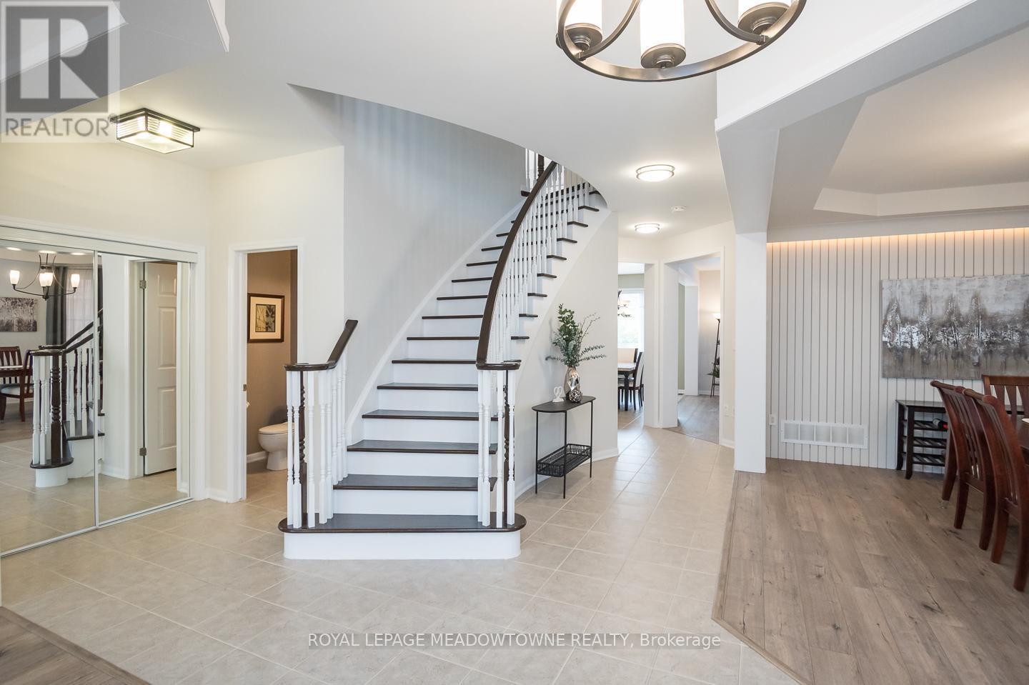 












720 LINGEN CRESCENT

,
Milton,




Ontario
L9T0E5

