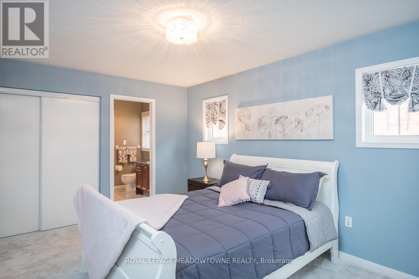 












720 LINGEN CRESCENT

,
Milton,




Ontario
L9T0E5

