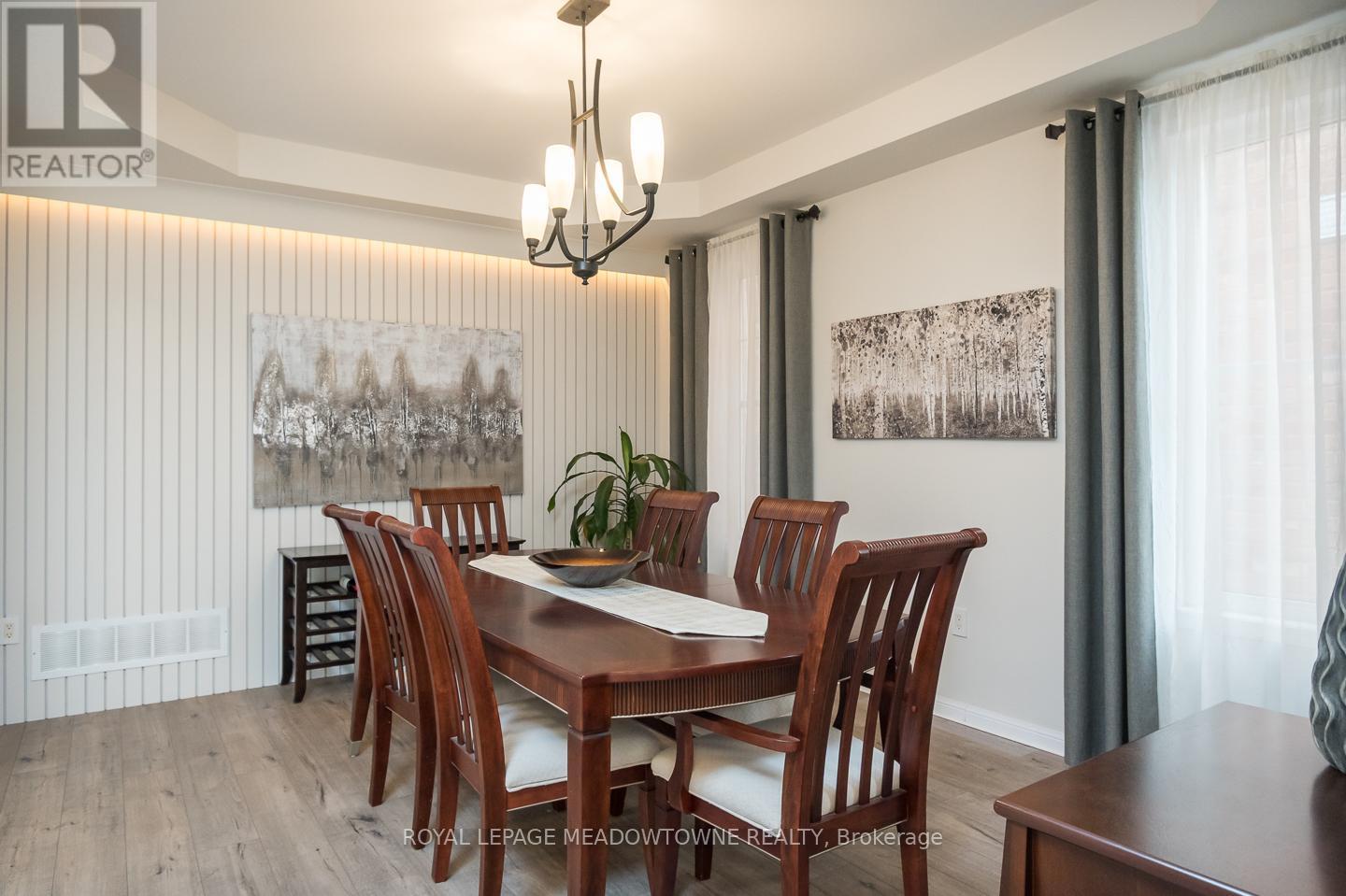 












720 LINGEN CRESCENT

,
Milton,




Ontario
L9T0E5

