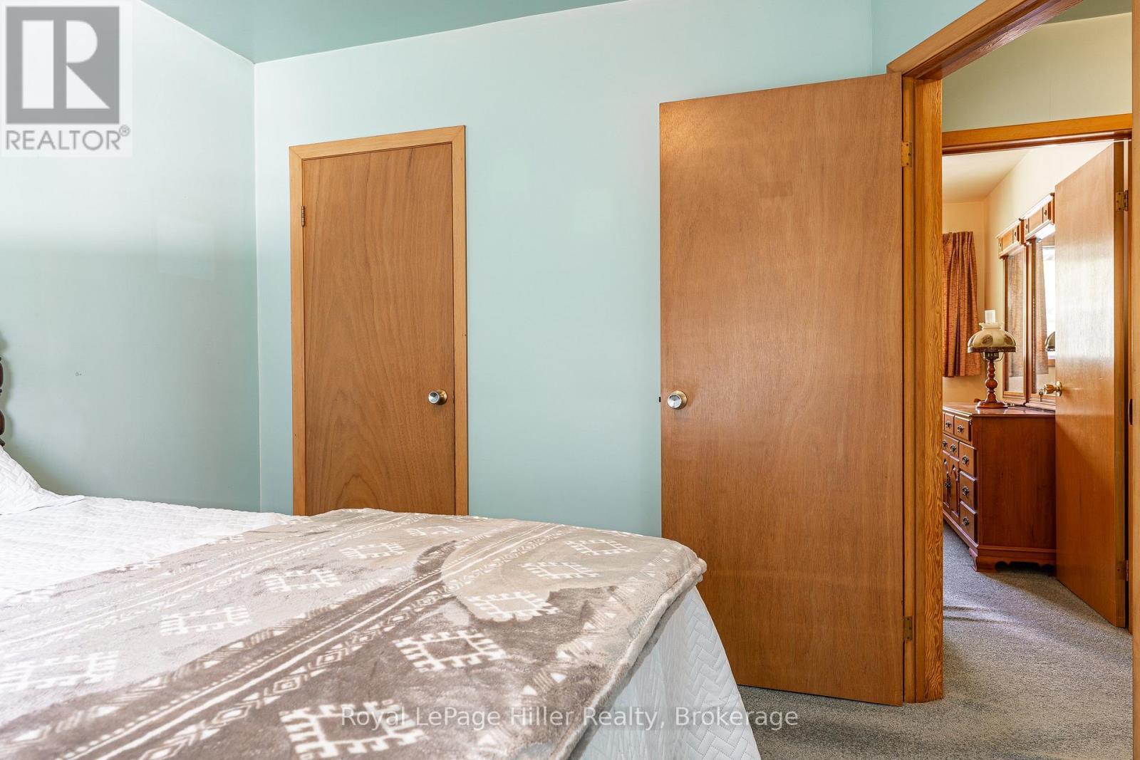 












213 HOME STREET

,
Stratford,




Ontario
N5A2A4

