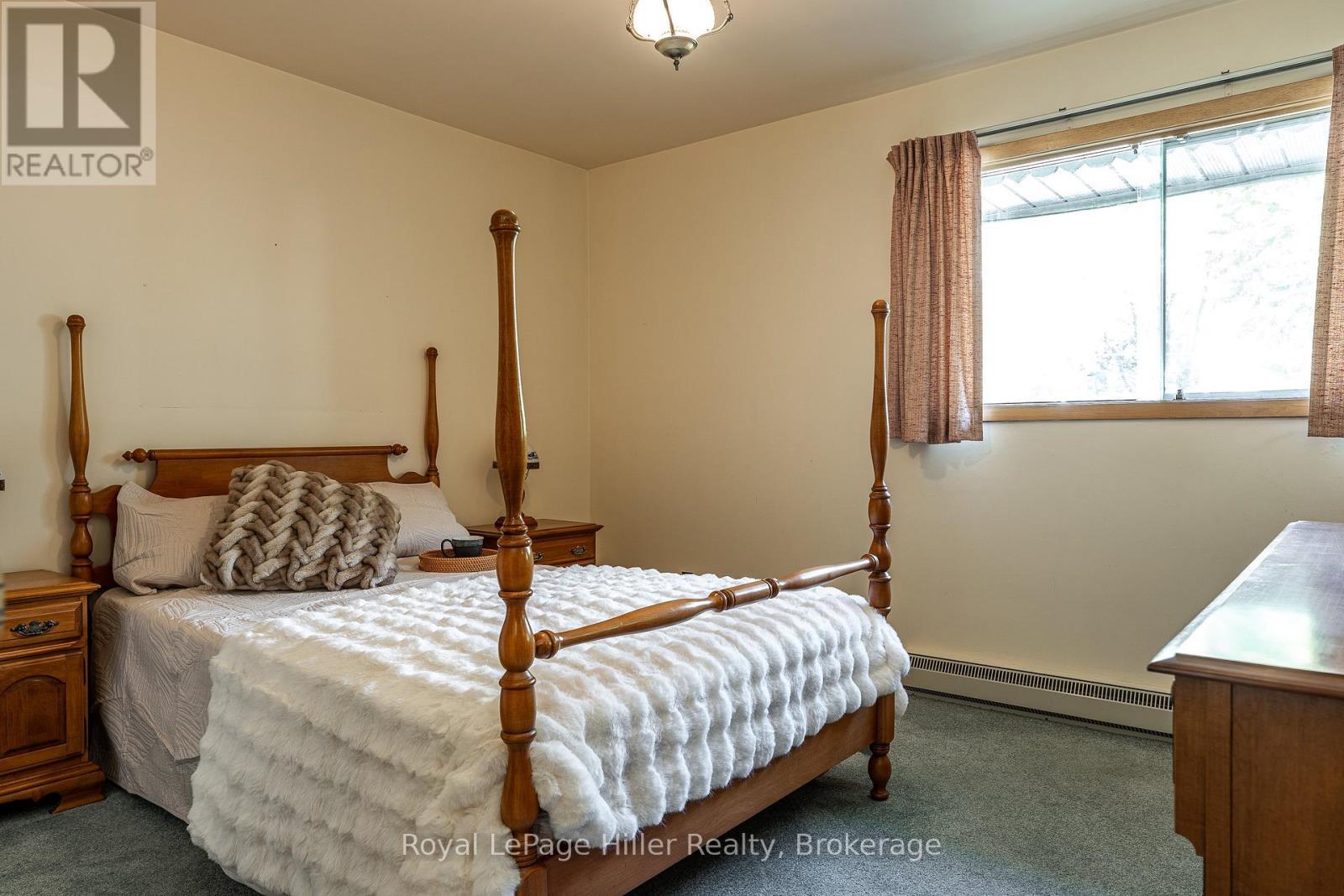 












213 HOME STREET

,
Stratford,




Ontario
N5A2A4

