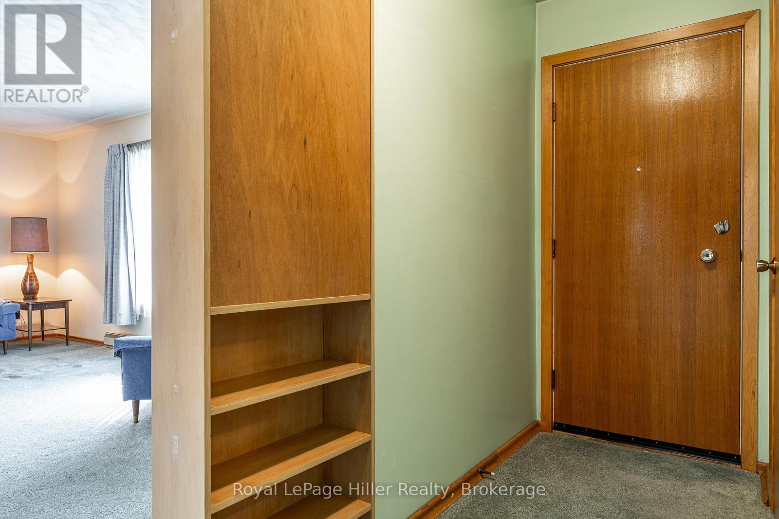 












213 HOME STREET

,
Stratford,




Ontario
N5A2A4

