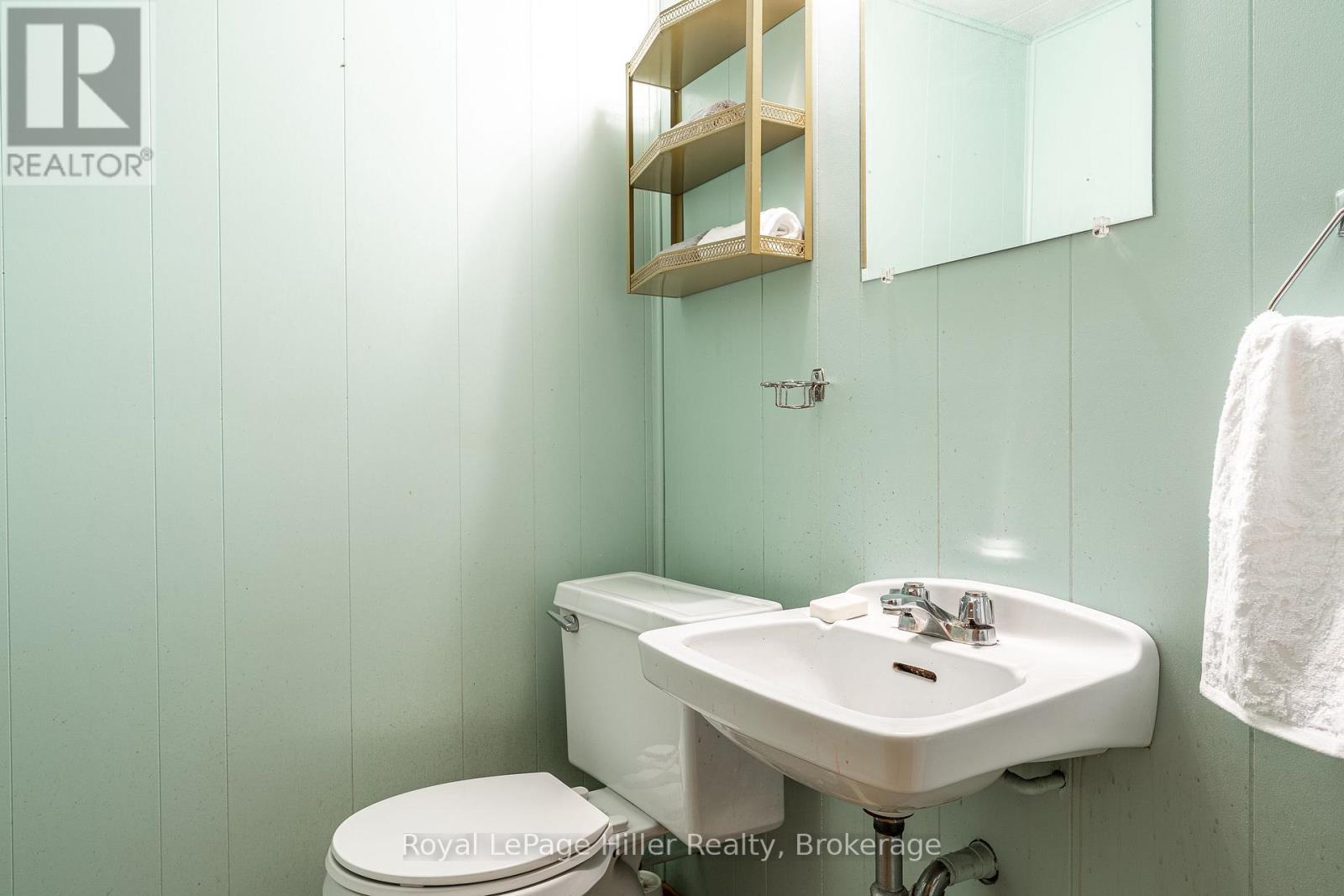 












213 HOME STREET

,
Stratford,




Ontario
N5A2A4

