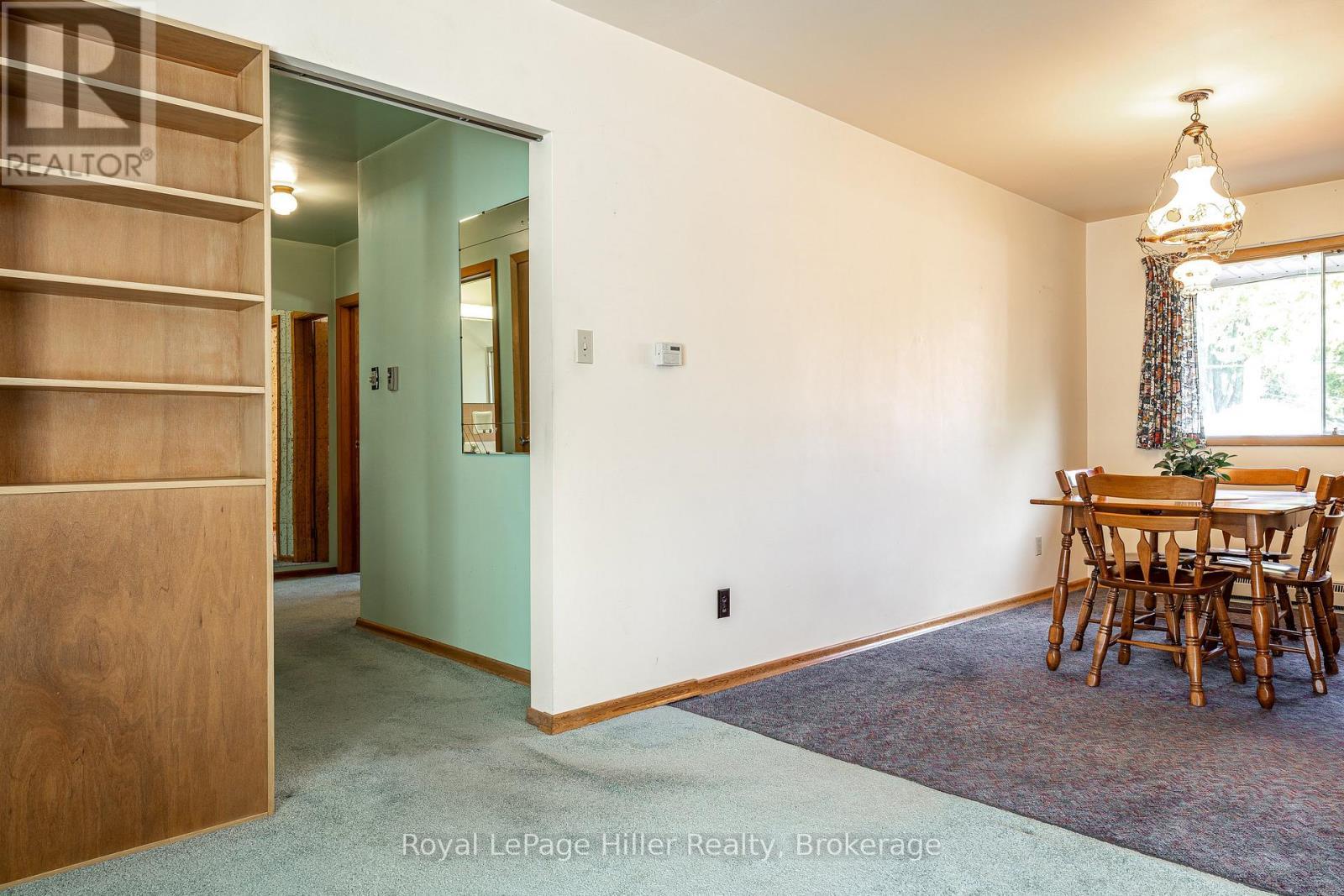 












213 HOME STREET

,
Stratford,




Ontario
N5A2A4

