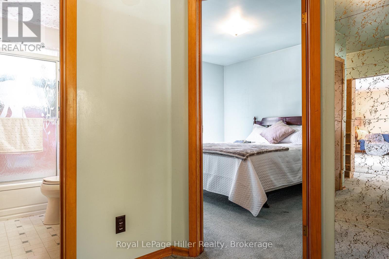 












213 HOME STREET

,
Stratford,




Ontario
N5A2A4

