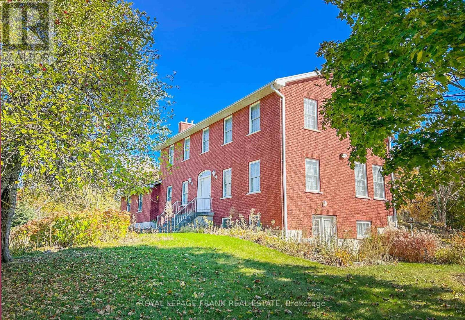 












556 HWY 7A HIGHWAY

,
Kawartha Lakes (Manvers),







Ontario
L0A1A0

