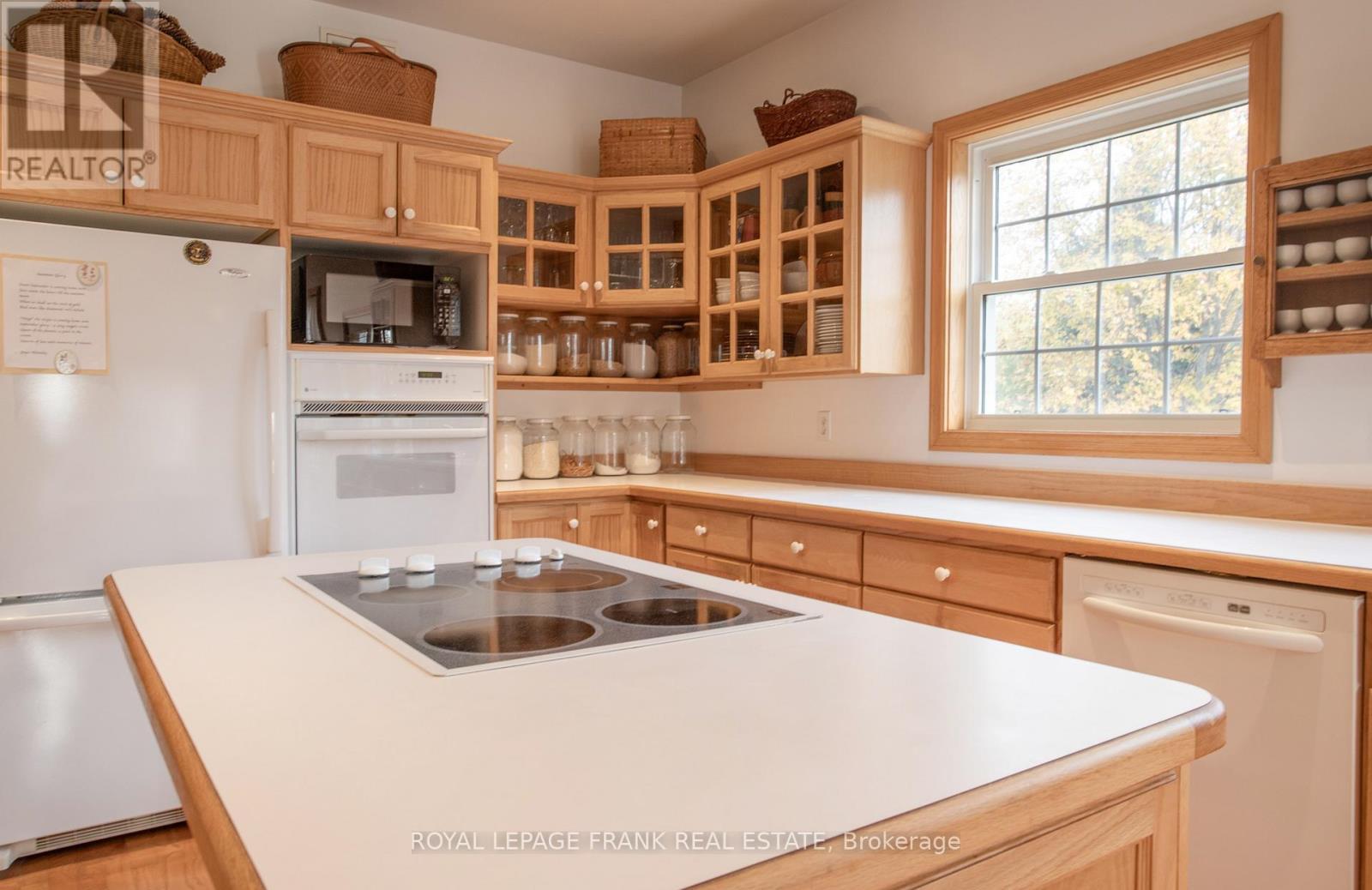 












556 HWY 7A HIGHWAY

,
Kawartha Lakes (Manvers),







Ontario
L0A1A0

