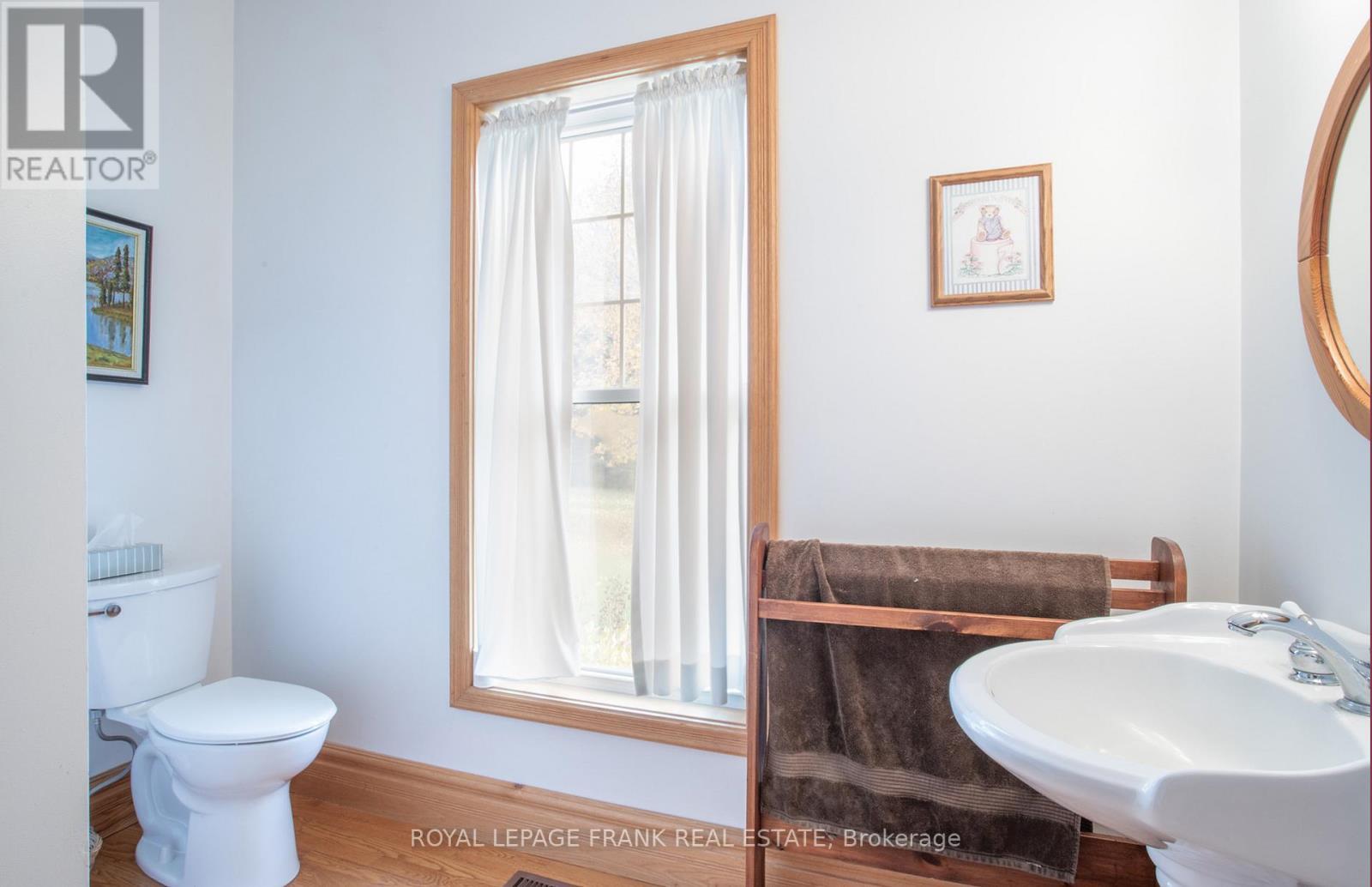 












556 HWY 7A HIGHWAY

,
Kawartha Lakes (Manvers),







Ontario
L0A1A0

